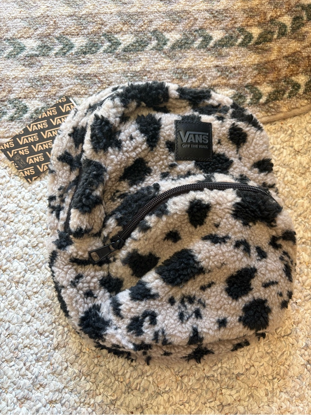 Nwt vans mini backpack in black sheep Sherpa